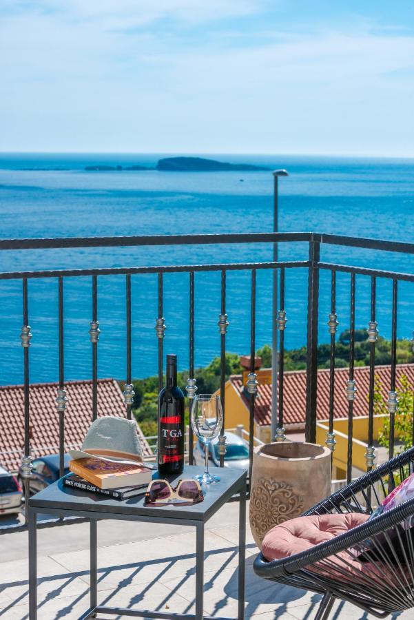 Golden Seaview Holiday Home Mlini Eksteriør bilde