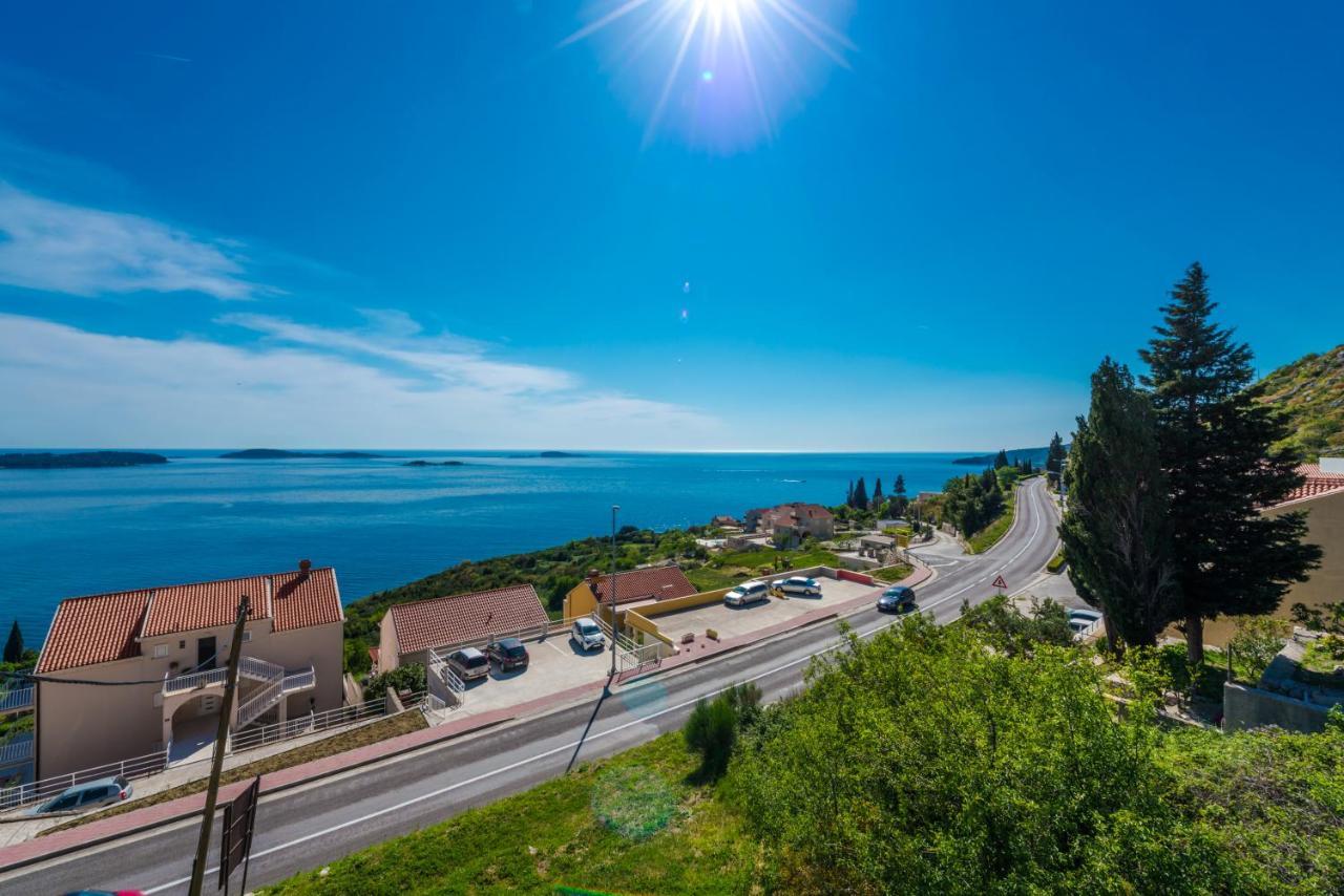 Golden Seaview Holiday Home Mlini Eksteriør bilde