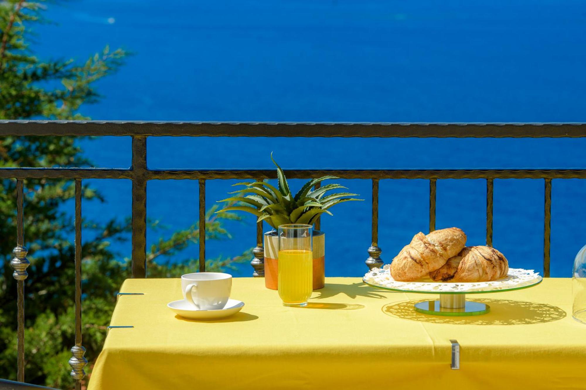 Golden Seaview Holiday Home Mlini Rom bilde